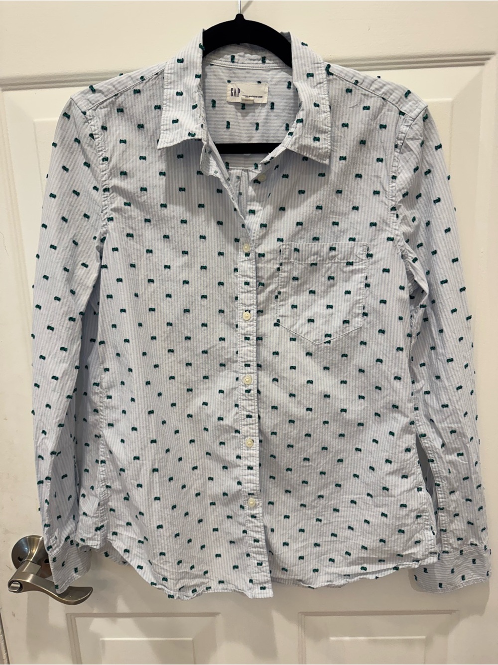 GAP Women’s Fitted Boyfriend Blue Strip with Green Clip Dot Pattern Button Down